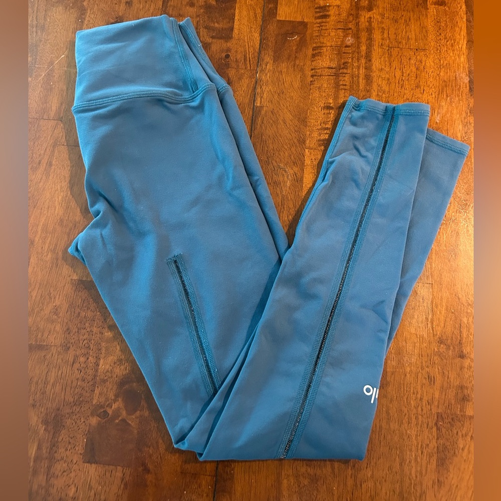 ALO Buttery Soft Leggings Size Small Blue